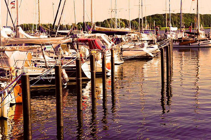 color boats