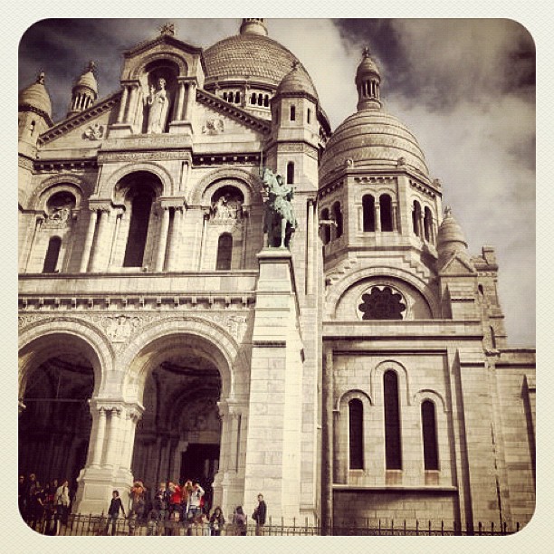 sacré-coeur , sacré ville